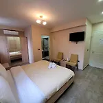 21-rooms 3* Tirana